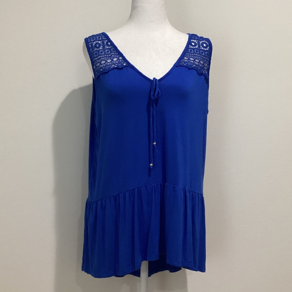 Raise & Bloom Women's Blue Sleeveless Top